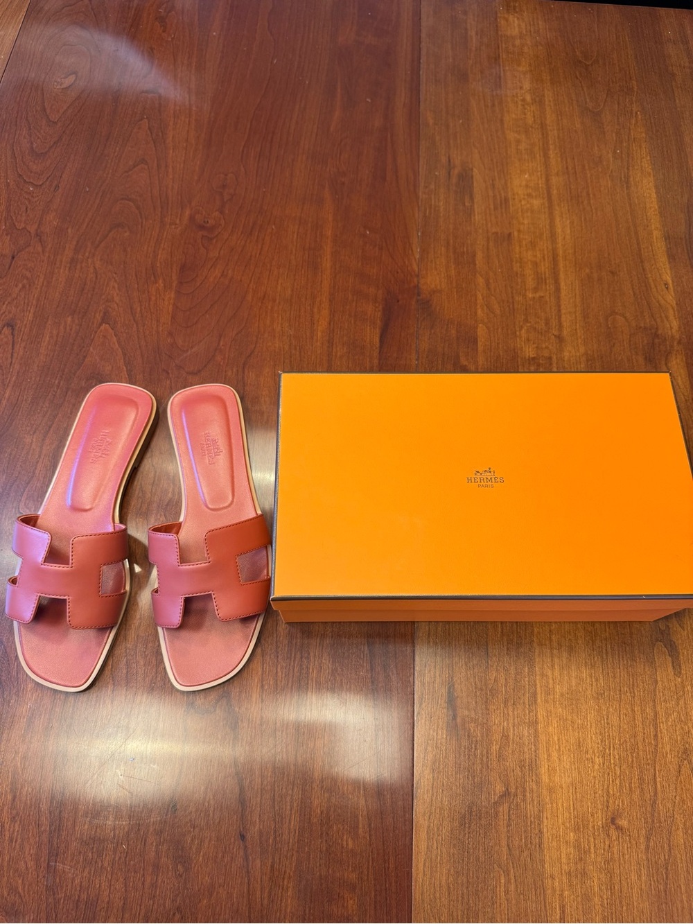 HERMES Oran Sandal with box